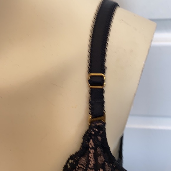 Victoria’s Secret Lace Push-Up Bra, 34 DD - Picture 3 of 9